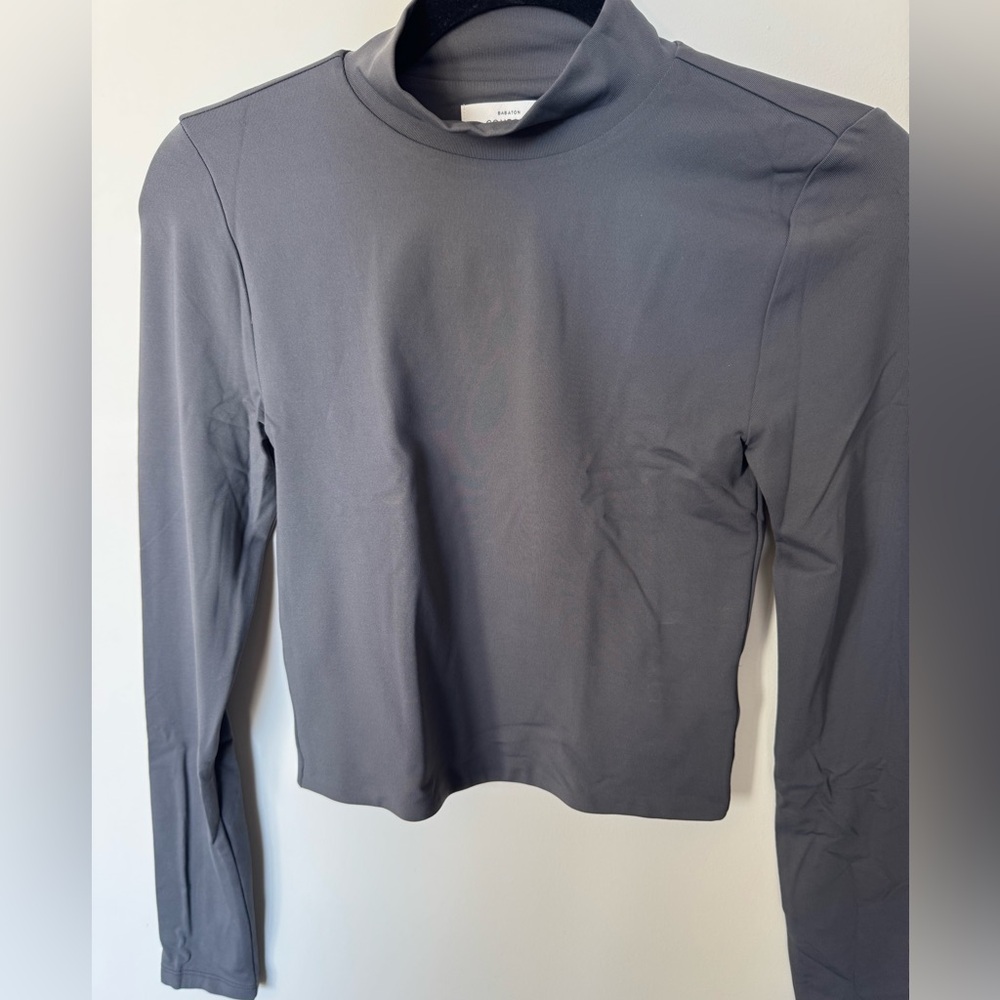 Babaton Contour Cropped Top in Charcoal - Picture 3 of 4